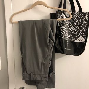 Lululemon men’s grey Commission pants
